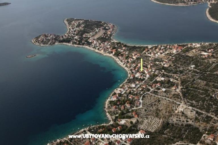 Apartmány Villa MANDINA s bazénem – foto 8