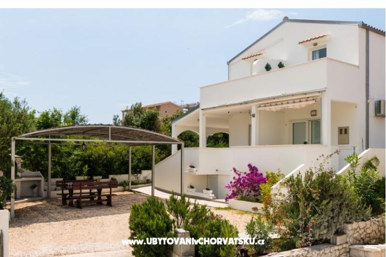 BayBeach Apartmány Sevid – foto 3