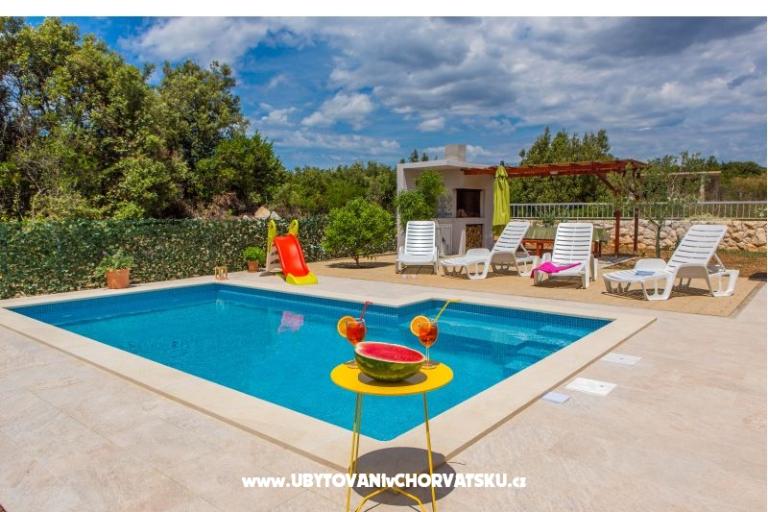 Apartmány Vila Nena s bazénem – foto 7