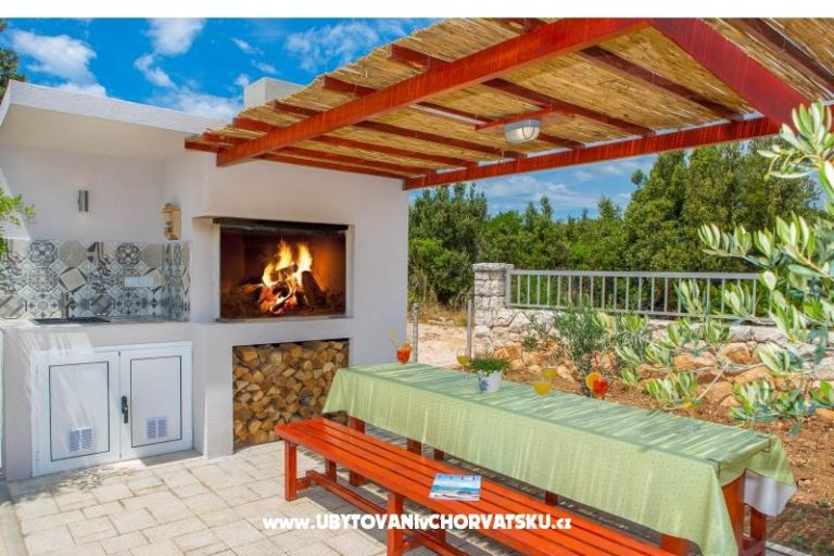 Apartmány Vila Nena s bazénem – foto 9