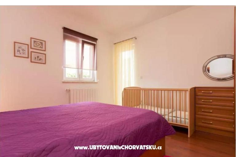Apartmán Oliva D1 s bazénem – foto 6