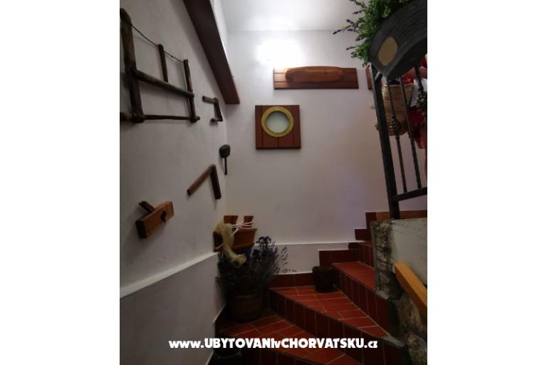 Stara kamena kuca - Apartmán Andrij – foto 3