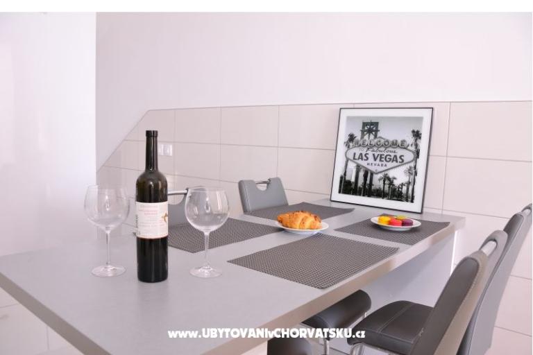 Macadams apartmani i restoran – foto 15