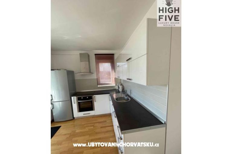 High Five Luxury Dům Novalja – foto 10