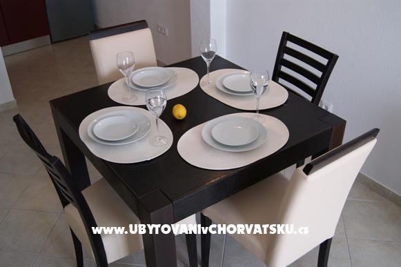 4**** apartments s bazénem  – foto 5