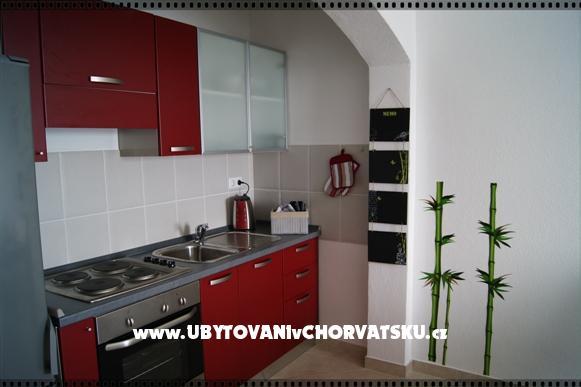 4**** apartments s bazénem  – foto 6