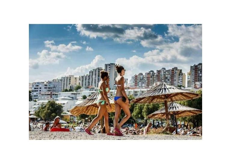 Apartmán Dodo s bazénem – foto 16