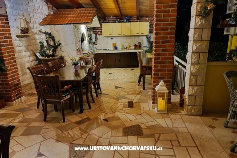 Apartmány Villa Mira – foto 11