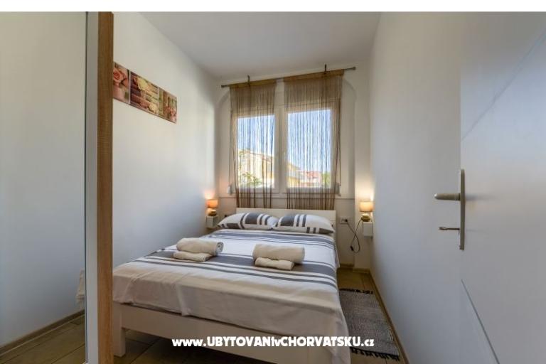 Apartmán s bazénem and jacuzzi – foto 14
