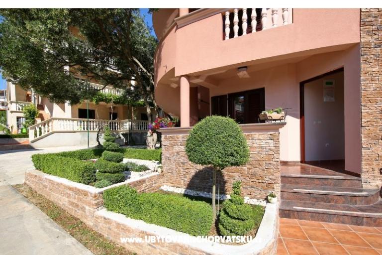 Apartmány Dalmatino Pakoštane – foto 10