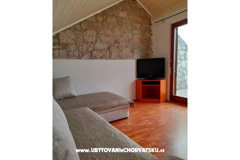 Kamenný dům Porat – foto 8