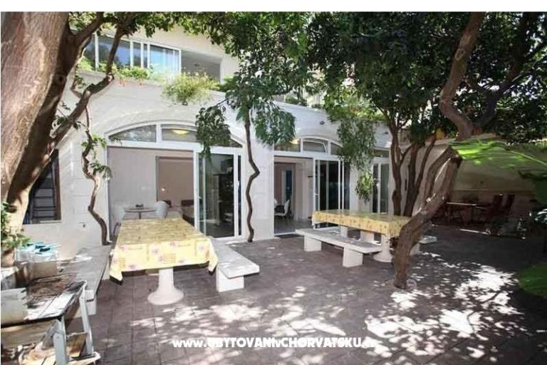 Apartmány Lara – foto 2