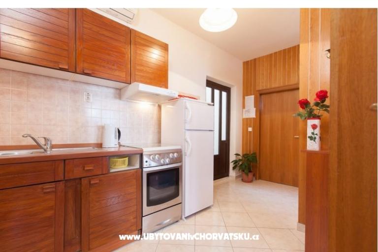 Apartmány MARINA - Villa NEDIKA – foto 7