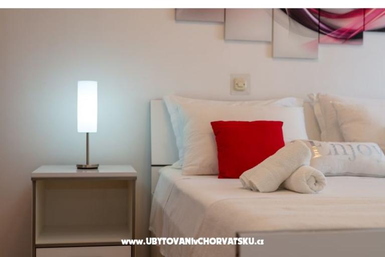 Wide Apartmán with Pool  – foto 11