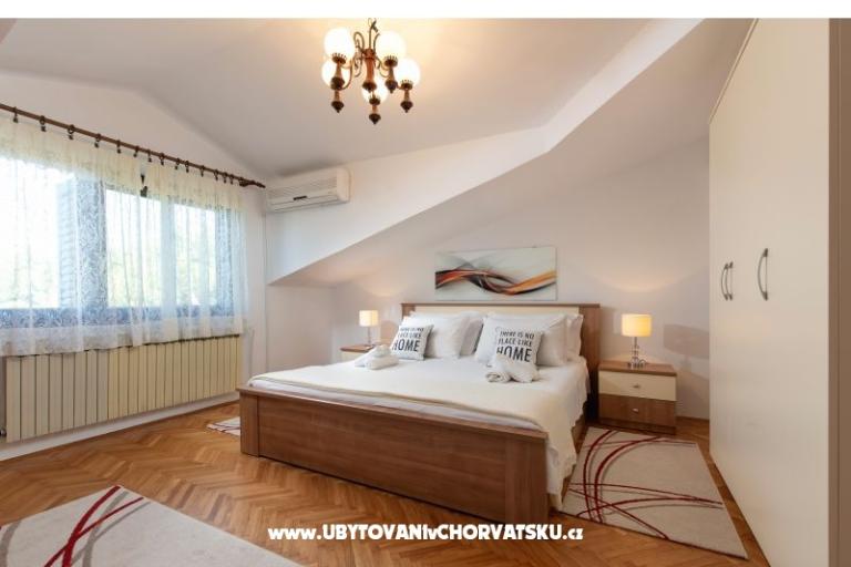 Wide Apartmán with Pool  – foto 12