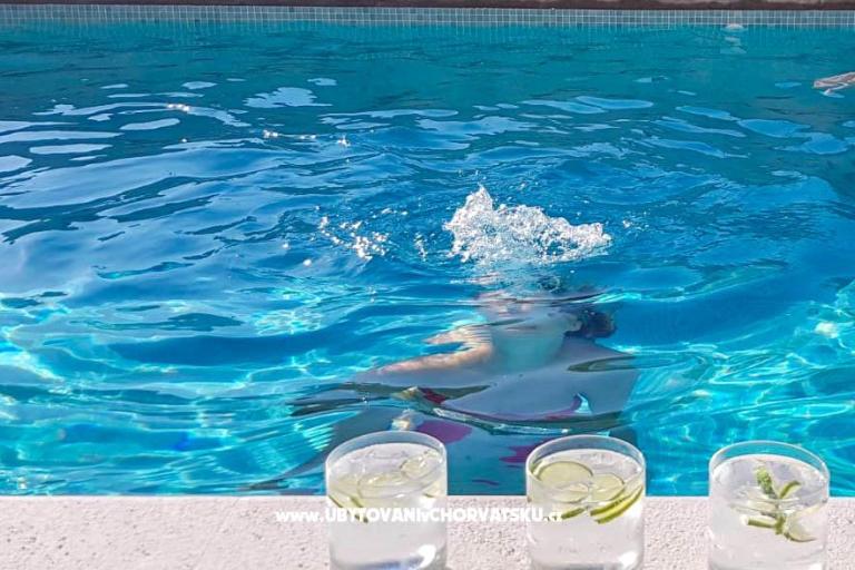 Apartmány Lemon Garden s bazénem – foto 8