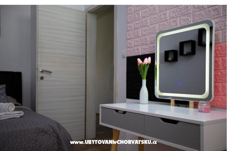 Apartmán lux with garden – foto 10