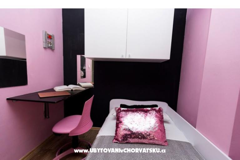 Apartmán lux with garden – foto 11