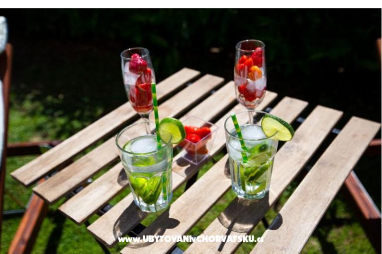 Apartmán lux with garden – foto 21