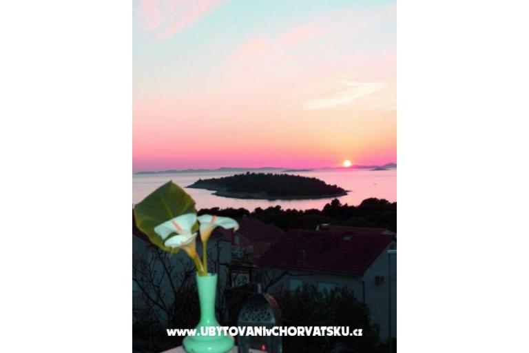 Apartmány TONĆI I IRIS*** – foto 2