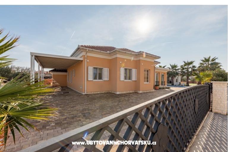 Luxury Villa Agape Palm Beach Tenis – foto 18