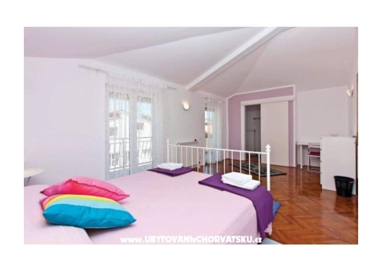 Family house s bazénem – foto 7