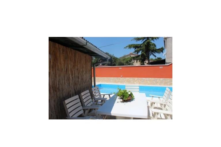 Dům with swimming pool – foto 8
