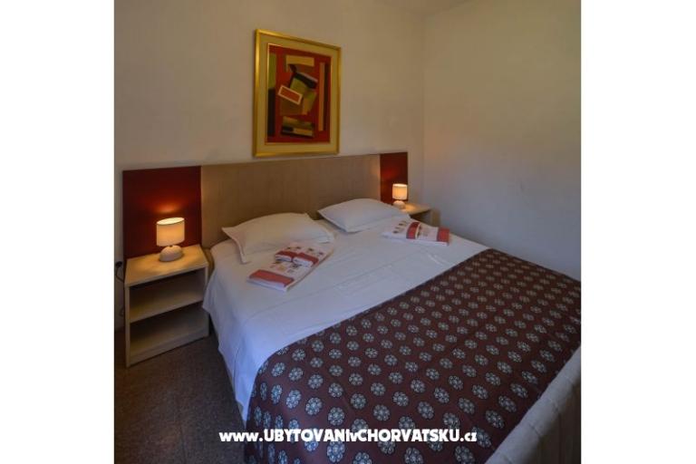 Apartmány Anny s bazénem – foto 43