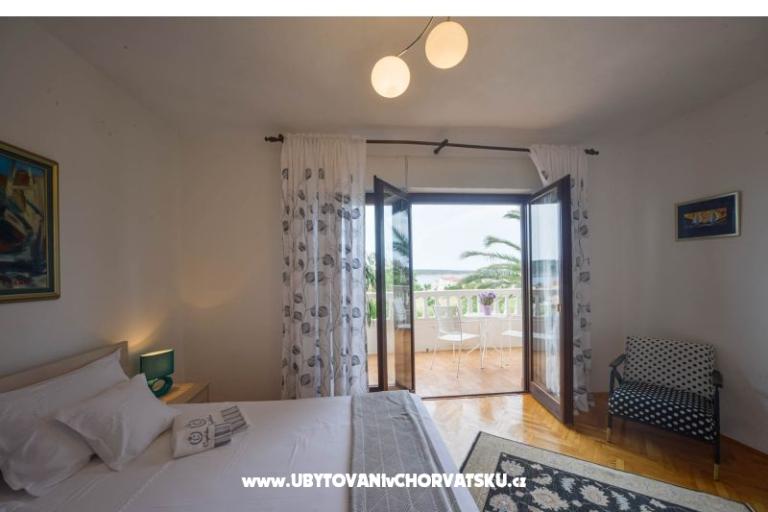 Apartmány Anny s bazénem – foto 8