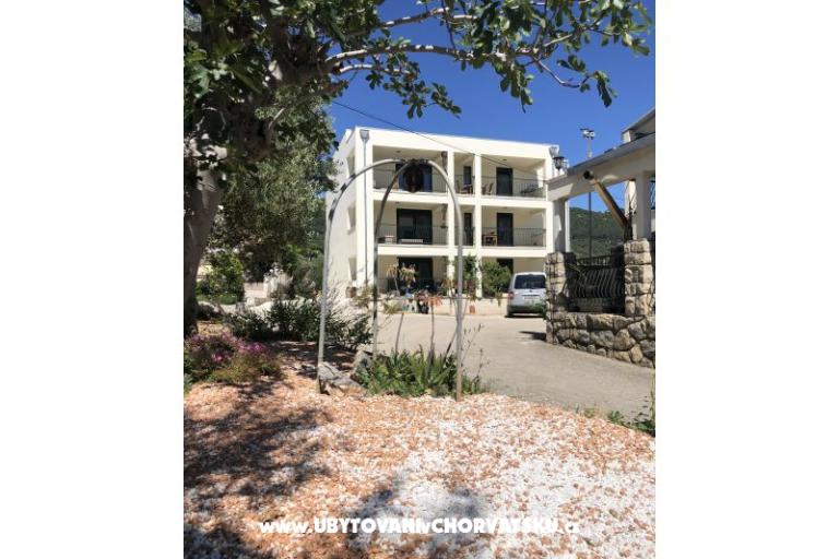 DeltaS Studios and Apartmány – foto 16