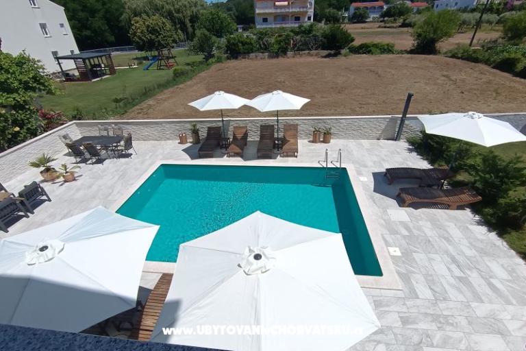 Loparadise Apartmány – foto 7