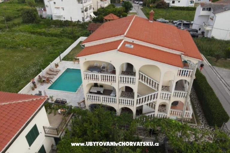 Loparadise Apartmány – foto 8