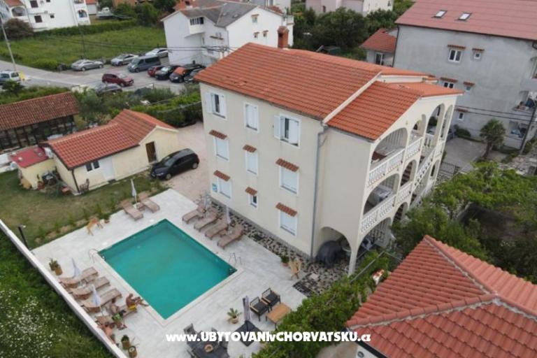 Loparadise Apartmány – foto 9