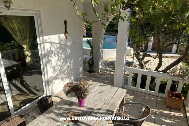 Villa Agata s bazénem &amp; sauna – foto 18