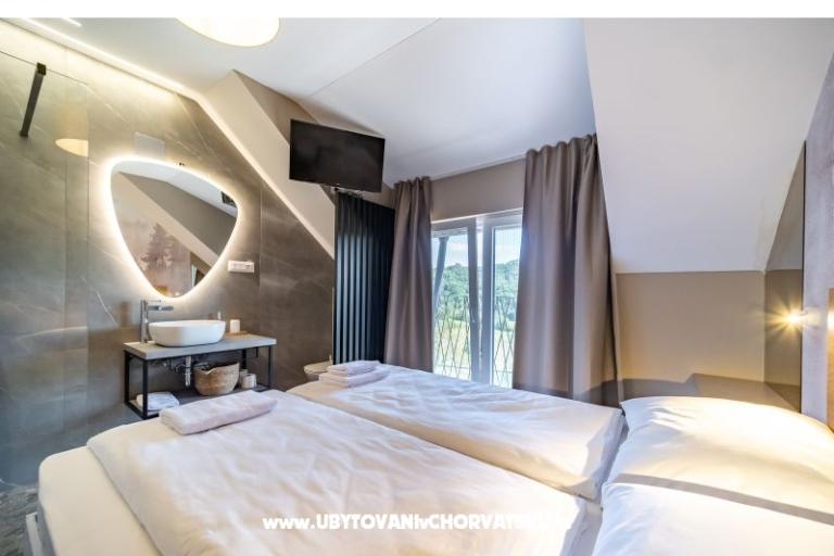 Riverside house pool jacuzi sauna – foto 11