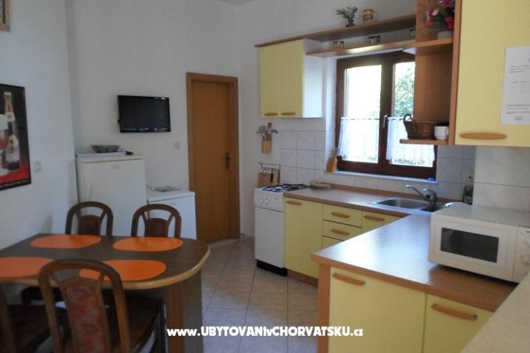 Apartmány Karabatić – foto 8