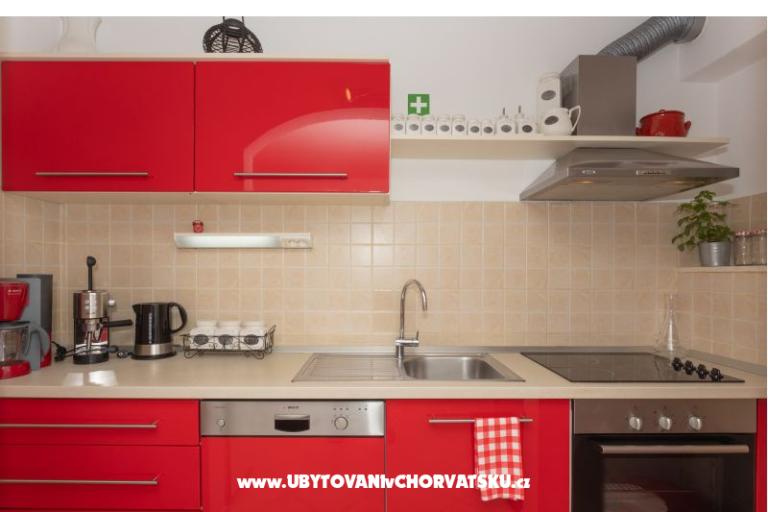 Kamene kuće Nikola – foto 13