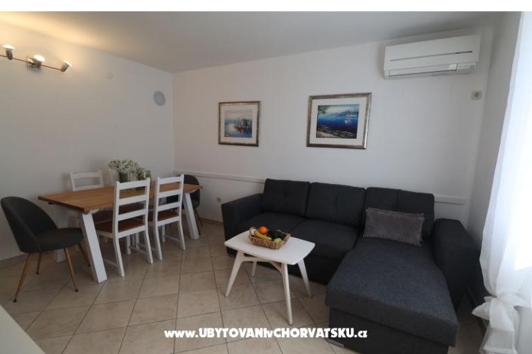 Kamene kuće Nikola – foto 16