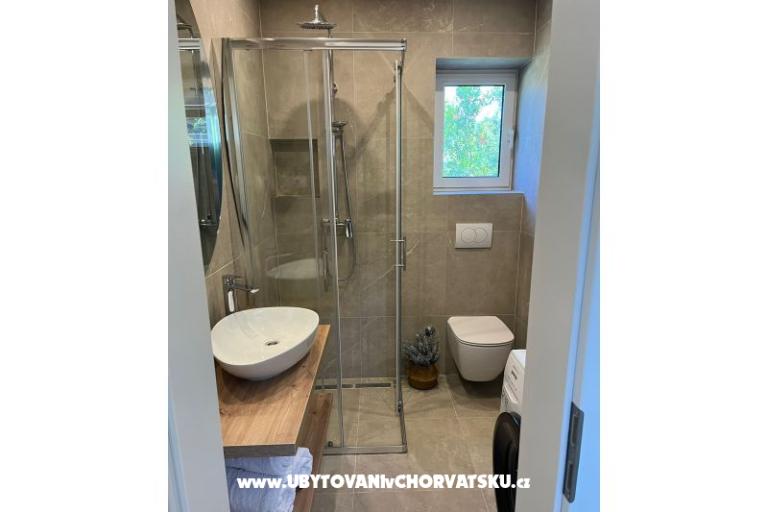 Kamene kuće Nikola – foto 19