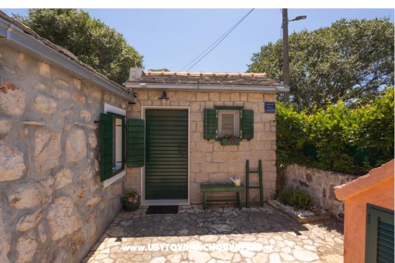 Kamene kuće Nikola – foto 26