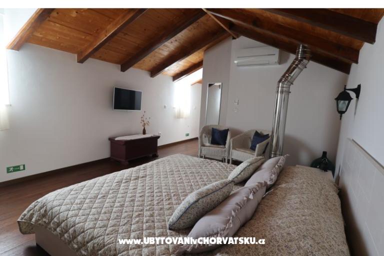 Kamene kuće Nikola – foto 36