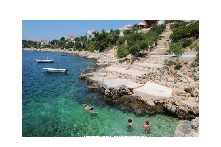 Apartmány Panorama s bazenom – foto 14