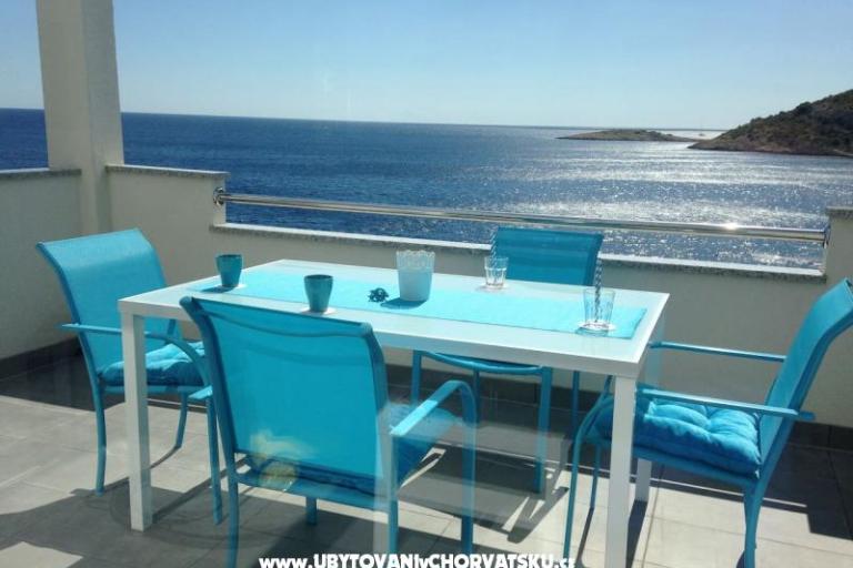 Apartmány Angie -10 metara od mora – foto 4
