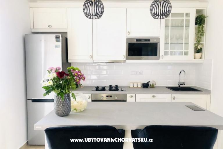 Sunset Hill Apartmány – foto 4