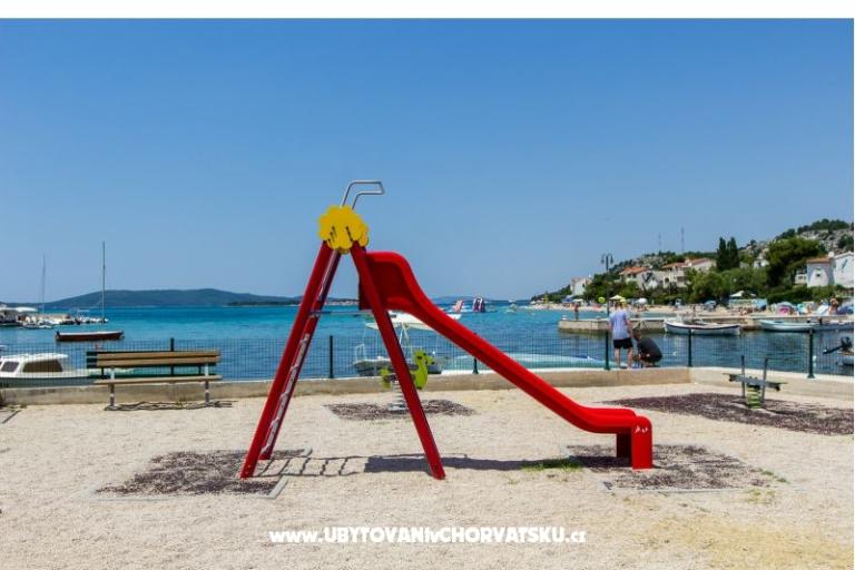 Apartmán Zaboric Terrace – foto 16