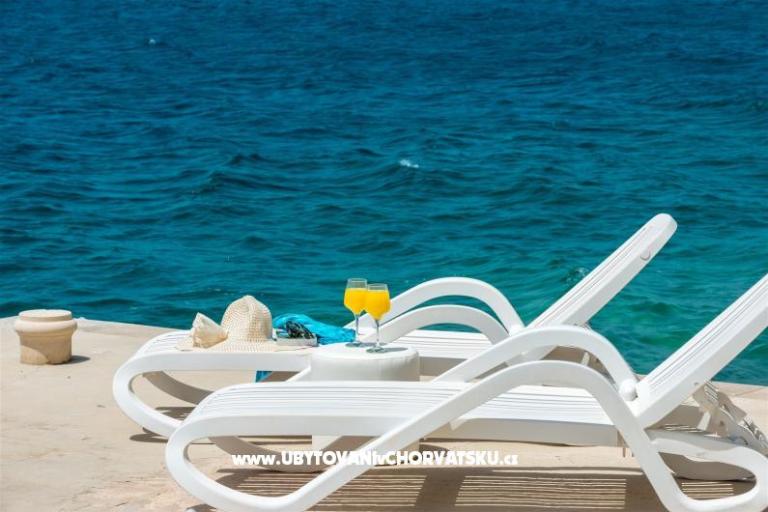 Villa Ratac Beach Apartmány – foto 3