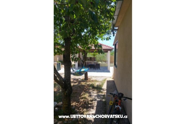 Countryside house s bazénem – foto 11