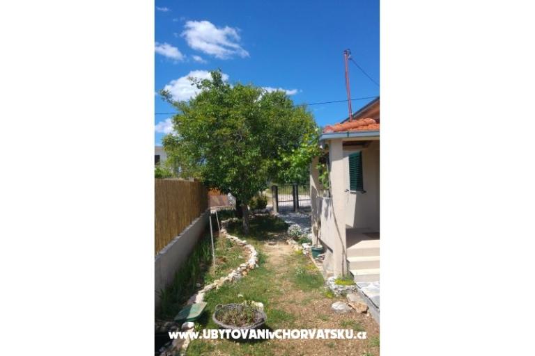 Countryside house s bazénem – foto 13