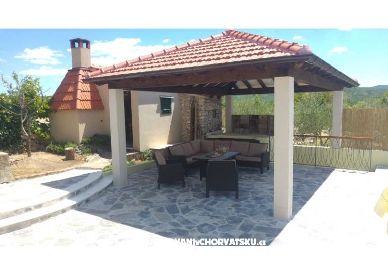 Countryside house s bazénem – foto 6