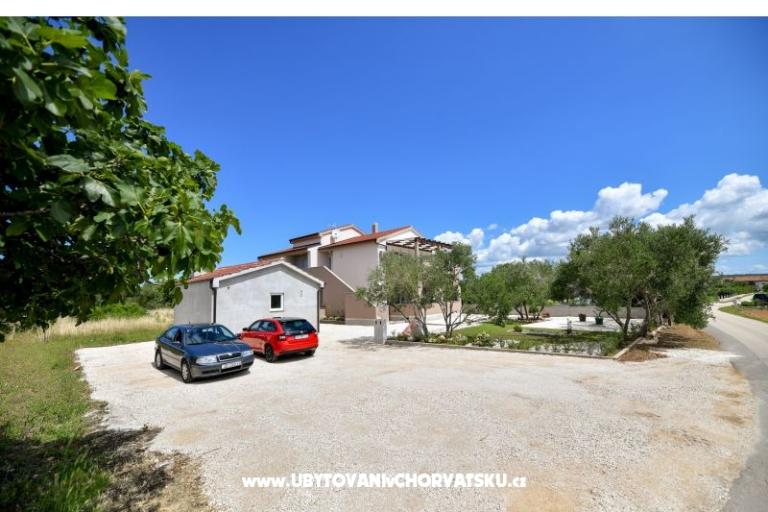  Apartmány J – foto 8
